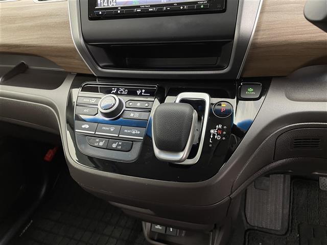 フリードハイブリッド ハイブリッド・Ｇホンダセンシング　純正ナビ　両側電動スライド　ハンズフリーオートスライド　アダプティブクルーズコントロール　衝突軽減ブレーキ　レーンキープアシスト　バックモニター　ＬＥＤヘッドライト　シートヒーター　ビルトインＥＴＣ（17枚目）