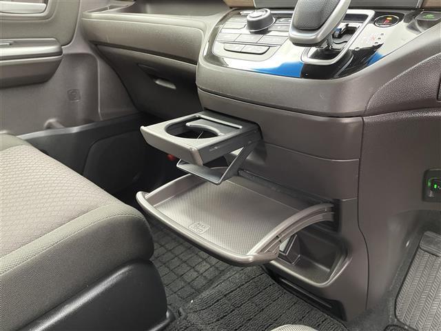 フリードハイブリッド ハイブリッド・Ｇホンダセンシング　純正ナビ　両側電動スライド　ハンズフリーオートスライド　アダプティブクルーズコントロール　衝突軽減ブレーキ　レーンキープアシスト　バックモニター　ＬＥＤヘッドライト　シートヒーター　ビルトインＥＴＣ（21枚目）