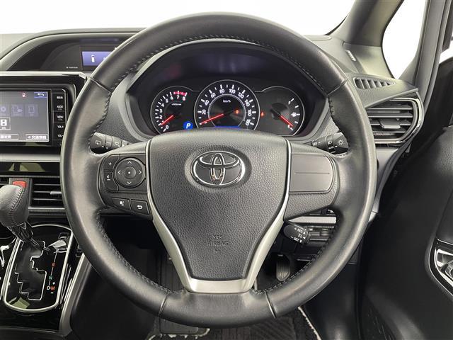 ヴォクシー ＺＳ　煌ＩＩＩ　純正ナビ　後席モニター　両側パワースライドドア　バックカメラ　ＥＴＣ　前後ドライブレコーダー　クルーズコントロール　トヨタセーフティセンス　ＬＥＤヘッドランプ　フルセグＴＶ　スペアタイヤ　禁煙車（10枚目）