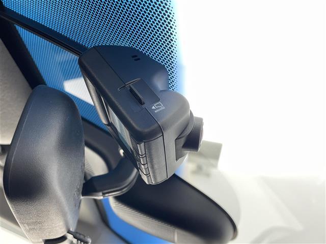 シャトル ハイブリッドＸ　ホンダセンシング　純正８型ナビ　バックモニター　ＥＴＣ　ＬＥＤヘッドライト　アダプティブクルーズコントロール　シートヒーター　ハーフレザー　衝突軽減ブレーキ　レーンキープアシスト　フルセグＴＶ　Ｂｌｕｅｔｏｏｔｈ　禁煙（19枚目）