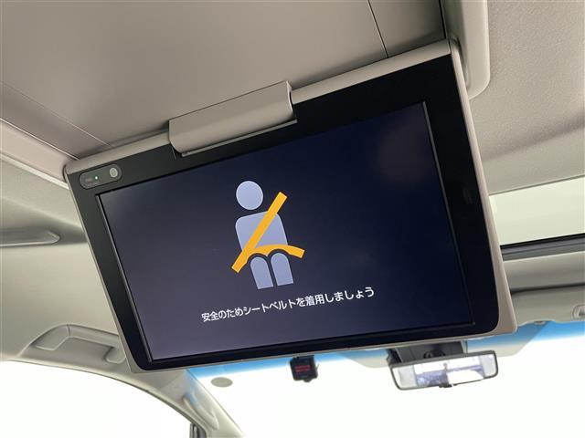 アルファード ２．５Ｓ　Ｃパッケージ　サンルーフ　後席モニター　デジタルインナーミラー　ＢＳＭ　ＲＣＴＡ　アダプティブクルーズコントロール　セーフティセンス　１００Ｖ電源　フルセグＴＶ　ＣＤ／ＤＶＤ　ＥＴＣ２．０　ドライブレコーダー　禁煙（4枚目）