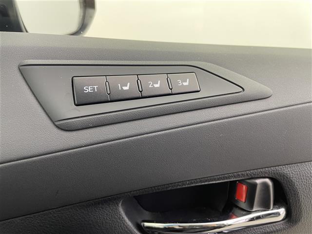 アルファード ２．５Ｓ　Ｃパッケージ　サンルーフ　後席モニター　デジタルインナーミラー　ＢＳＭ　ＲＣＴＡ　アダプティブクルーズコントロール　セーフティセンス　１００Ｖ電源　フルセグＴＶ　ＣＤ／ＤＶＤ　ＥＴＣ２．０　ドライブレコーダー　禁煙（21枚目）