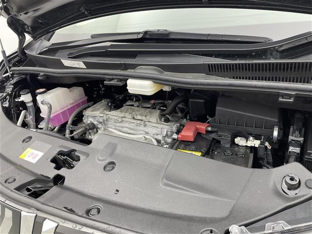 アルファード ２．５Ｓ　Ｃパッケージ　サンルーフ　後席モニター　デジタルインナーミラー　ＢＳＭ　ＲＣＴＡ　アダプティブクルーズコントロール　セーフティセンス　１００Ｖ電源　フルセグＴＶ　ＣＤ／ＤＶＤ　ＥＴＣ２．０　ドライブレコーダー　禁煙（42枚目）