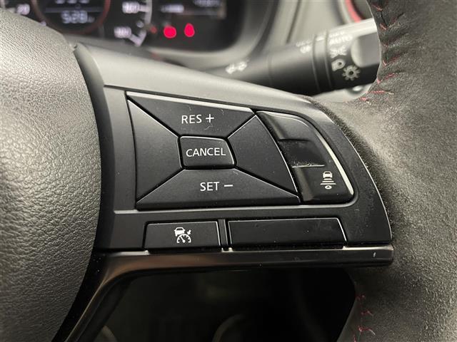 ノート e-パワーニスモ ディスプレイオーディオ BT接続/CD/DVD/ブルーレイ対応/USB入力/AM/FM 純正16インチAW クルーズコントロール ニスモ専用シート LEDヘッドライト フォグランプ(7枚目)