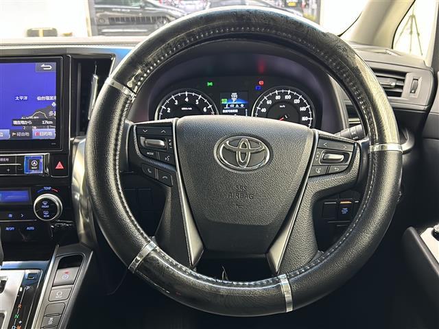 ヴェルファイア ２．５Ｚ　アルパイン１０型ナビ　１２．８型フリップダウンモニター　ＲＳ－Ｒダウンサス　両側パワースライドドア　バックモニター　ＥＴＣ　電動パーキングブレーキ　オートホールド　クリアランスソナー　ＬＥＤヘッド（8枚目）
