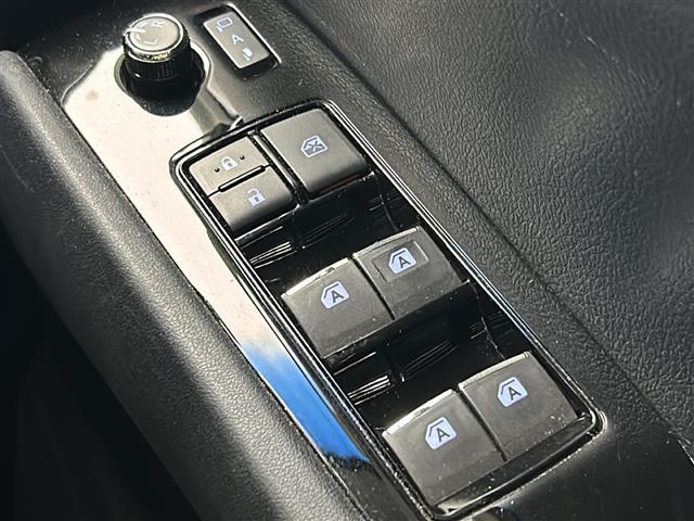 ヴェルファイア ２．５Ｚ　アルパイン１０型ナビ　１２．８型フリップダウンモニター　ＲＳ－Ｒダウンサス　両側パワースライドドア　バックモニター　ＥＴＣ　電動パーキングブレーキ　オートホールド　クリアランスソナー　ＬＥＤヘッド（16枚目）