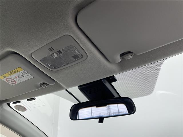 シエンタ ハイブリッドＧ　クエロ　純正ナビ　後席モニター　両側パワースライドドア　バックモニター　ＥＴＣ２．０　ドライブレコーダー　ＬＥＤヘッドランプ　フォグランプ　１６インチＡＷ　オートライト　トヨタセーフティセンス　禁煙車（15枚目）