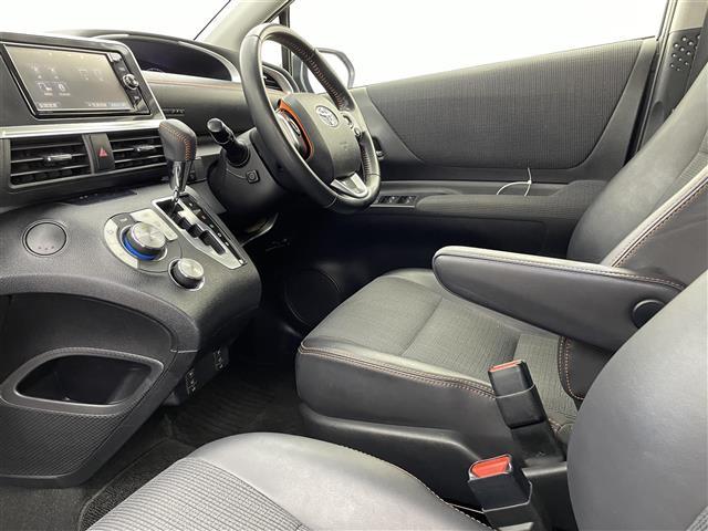 シエンタ ハイブリッドＧ　クエロ　純正ナビ　後席モニター　両側パワースライドドア　バックモニター　ＥＴＣ２．０　ドライブレコーダー　ＬＥＤヘッドランプ　フォグランプ　１６インチＡＷ　オートライト　トヨタセーフティセンス　禁煙車（25枚目）