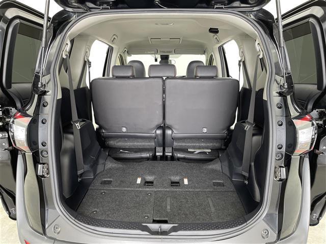 シエンタ ハイブリッドＧ　クエロ　純正ナビ　後席モニター　両側パワースライドドア　バックモニター　ＥＴＣ２．０　ドライブレコーダー　ＬＥＤヘッドランプ　フォグランプ　１６インチＡＷ　オートライト　トヨタセーフティセンス　禁煙車（31枚目）