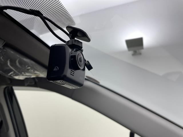 ＲＡＶ４ アドベンチャー　オフロードパッケージ　純正９型ナビ　パワーバックドア　ＢＳＭ　ＲＣＴＡ　アダプティブクルーズ　シートヒーター／ベンチレーション　ステアリングヒーター　メモリ機能付パワーシート　１００Ｖ電源　ＴＲＤマッドフラップ　禁煙車（15枚目）