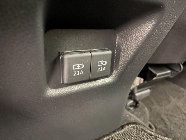 ＲＡＶ４ アドベンチャー　オフロードパッケージ　純正９型ナビ　パワーバックドア　ＢＳＭ　ＲＣＴＡ　アダプティブクルーズ　シートヒーター／ベンチレーション　ステアリングヒーター　メモリ機能付パワーシート　１００Ｖ電源　ＴＲＤマッドフラップ　禁煙車（32枚目）