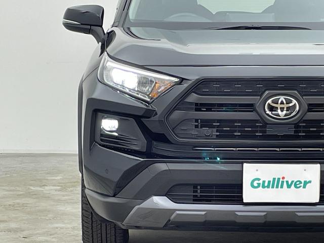 ＲＡＶ４ アドベンチャー　オフロードパッケージ　純正９型ナビ　パワーバックドア　ＢＳＭ　ＲＣＴＡ　アダプティブクルーズ　シートヒーター／ベンチレーション　ステアリングヒーター　メモリ機能付パワーシート　１００Ｖ電源　ＴＲＤマッドフラップ　禁煙車（40枚目）
