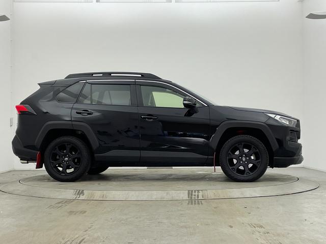 ＲＡＶ４ アドベンチャー　オフロードパッケージ　純正９型ナビ　パワーバックドア　ＢＳＭ　ＲＣＴＡ　アダプティブクルーズ　シートヒーター／ベンチレーション　ステアリングヒーター　メモリ機能付パワーシート　１００Ｖ電源　ＴＲＤマッドフラップ　禁煙車（44枚目）