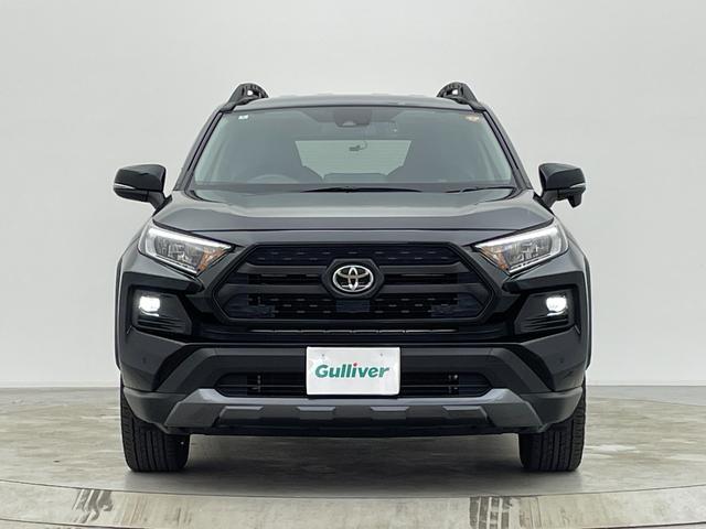 ＲＡＶ４ アドベンチャー　オフロードパッケージ　純正９型ナビ　パワーバックドア　ＢＳＭ　ＲＣＴＡ　アダプティブクルーズ　シートヒーター／ベンチレーション　ステアリングヒーター　メモリ機能付パワーシート　１００Ｖ電源　ＴＲＤマッドフラップ　禁煙車（50枚目）