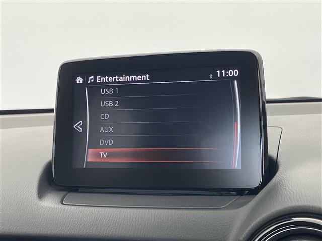 デミオ ＸＤツーリング　純正ナビ　ＢＳＭ　レーダークルーズコントロール　衝突軽減ブレーキ　シートヒーター　ドライブレコーダー　ＥＴＣ　ＬＥＤヘッドライト　フォグランプ　純正１６インチＡＷ　スマートキー　禁煙車（5枚目）