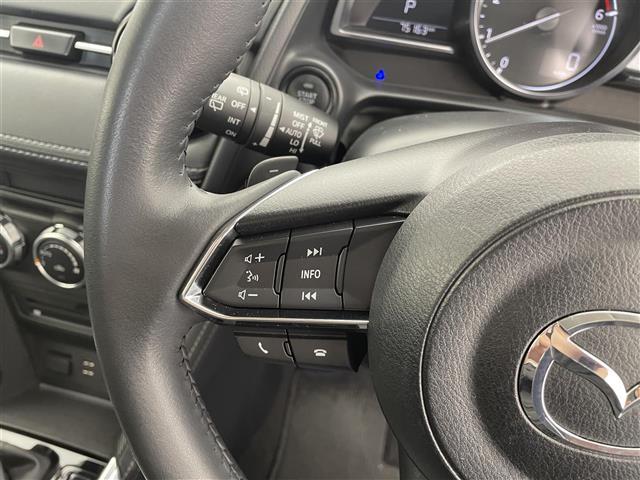 デミオ ＸＤツーリング　純正ナビ　ＢＳＭ　レーダークルーズコントロール　衝突軽減ブレーキ　シートヒーター　ドライブレコーダー　ＥＴＣ　ＬＥＤヘッドライト　フォグランプ　純正１６インチＡＷ　スマートキー　禁煙車（11枚目）