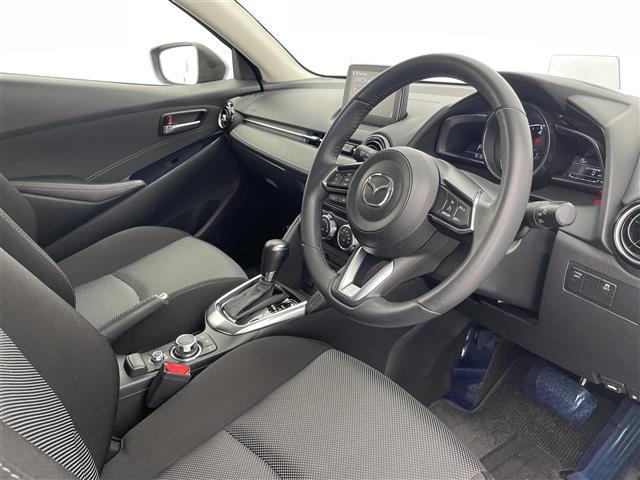 デミオ ＸＤツーリング　純正ナビ　ＢＳＭ　レーダークルーズコントロール　衝突軽減ブレーキ　シートヒーター　ドライブレコーダー　ＥＴＣ　ＬＥＤヘッドライト　フォグランプ　純正１６インチＡＷ　スマートキー　禁煙車（21枚目）