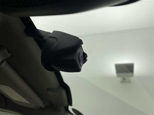 ヴェゼル e:HEV Z 純正9型コネクトナビ BSM パワーバックドア アダプティブクルーズ シートヒーター ワイヤレス充電 ハーフレザーシート ドライブレコーダー ETC2.0 ホンダセンシング スマートフォン連携 禁煙車(23枚目)