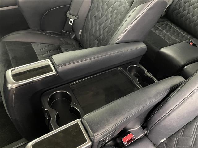 ヴェルファイア ２．５Ｚ　Ｇエディション　純正ナビ　後席モニター　ＪＢＬサウンド　パワーバックドア　両側パワースライドドア　プリクラッシュセーフティ　クルーズコントロール　ＨＤＭＩ入力端子　クリアランスソナー　駐車アシスト　ＥＴＣ　禁煙車（25枚目）