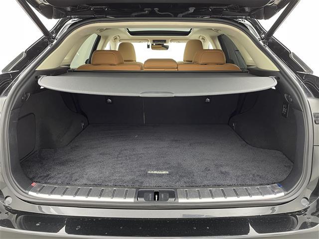 ＲＸ ＲＸ４５０ｈ　バージョンＬ　４ＷＤ　パノラマルーフ　全周囲カメラ　三眼ＬＥＤヘッド　ＢＳＭ　ＨＵＤ　１００Ｖ電源　後席電動格納　前後席シートヒーター　ステアリングヒーター　パワーバックドア　追従クルーズ　純正ＥＧスターター　禁煙（29枚目）