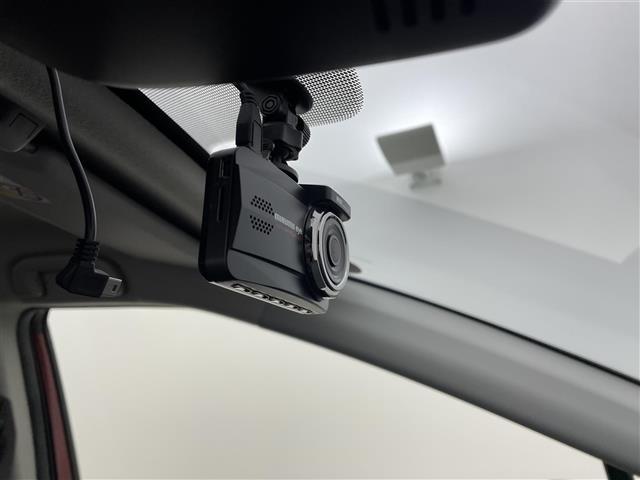 シエンタ ハイブリッド ファンベースG 純正ナビ 全周囲カメラ 両側電動スライドドア シートヒーター クルーズコントロール クリアランスソナー トヨタセーフティセンス LEDヘッドランプ フォグランプ 純正15インチアルミ 禁煙車(15枚目)