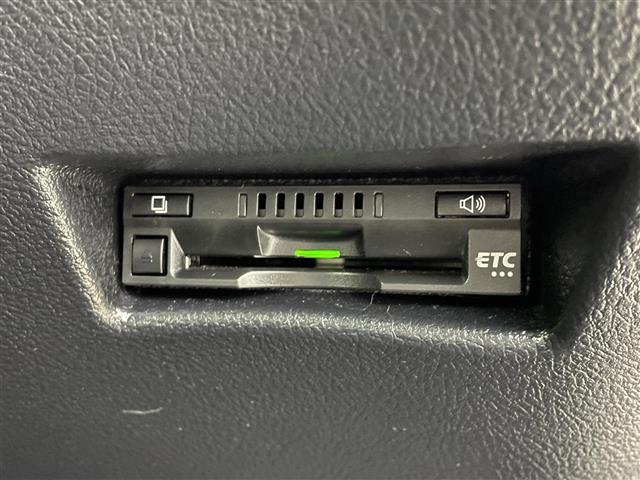 シエンタ ハイブリッド ファンベースG 純正ナビ 全周囲カメラ 両側電動スライドドア シートヒーター クルーズコントロール クリアランスソナー トヨタセーフティセンス LEDヘッドランプ フォグランプ 純正15インチアルミ 禁煙車(16枚目)