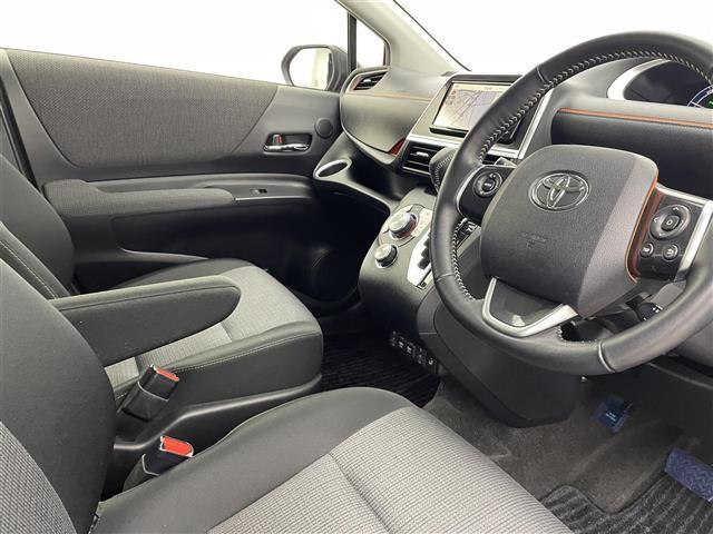 シエンタ ハイブリッド ファンベースG 純正ナビ 全周囲カメラ 両側電動スライドドア シートヒーター クルーズコントロール クリアランスソナー トヨタセーフティセンス LEDヘッドランプ フォグランプ 純正15インチアルミ 禁煙車(23枚目)