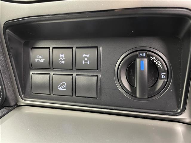 ランドクルーザープラド TX Lパッケージ マットブラックエディション 純正9型ナビ 黒革シート シートヒーター/ベンチレーション アダプティブクルーズ 前後クリアランスソナー ルーフレール 専用18インチAW フルセグTV バックモニター Bluetoothオーディオ(16枚目)
