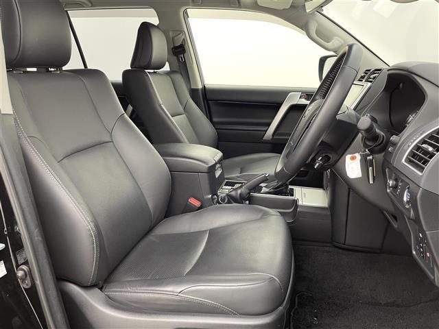 ランドクルーザープラド TX Lパッケージ マットブラックエディション 純正9型ナビ 黒革シート シートヒーター/ベンチレーション アダプティブクルーズ 前後クリアランスソナー ルーフレール 専用18インチAW フルセグTV バックモニター Bluetoothオーディオ(22枚目)