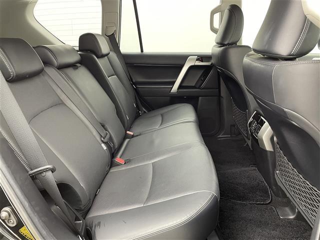 ランドクルーザープラド TX Lパッケージ マットブラックエディション 純正9型ナビ 黒革シート シートヒーター/ベンチレーション アダプティブクルーズ 前後クリアランスソナー ルーフレール 専用18インチAW フルセグTV バックモニター Bluetoothオーディオ(23枚目)