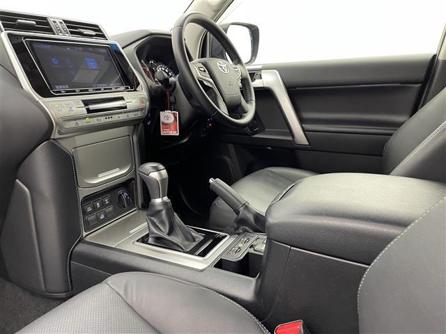 ランドクルーザープラド TX Lパッケージ マットブラックエディション 純正9型ナビ 黒革シート シートヒーター/ベンチレーション アダプティブクルーズ 前後クリアランスソナー ルーフレール 専用18インチAW フルセグTV バックモニター Bluetoothオーディオ(24枚目)