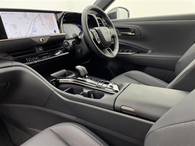 クラウンスポーツ Z 純正ナビ 全周囲カメラ デジタルインナーミラー BSM RCTA プロドライビングアシスト パワーバックドア トヨタチームメイト フルセグTV ワイヤレス充電 ETC2.0 100V電源 禁煙車(26枚目)