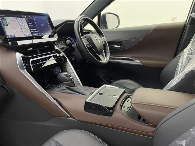 ハリアーハイブリッド Z レザーパッケージ 4WD 調光パノラマルーフ 純正12型ナビ 全周囲カメラ デジタルインナーミラー BSM HUD パワーバックドア シートヒーター/ベンチレーション メモリ機能付パワーシート フルセグTV 禁煙車(26枚目)