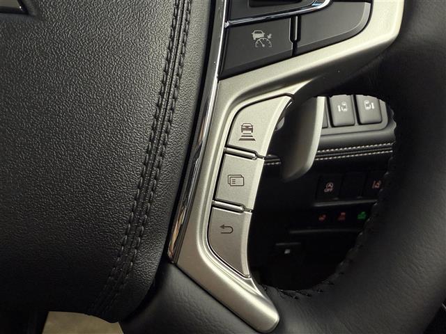 デリカD:5 シャモニー 登録済未使用車 D:5専用11型ナビゲーション オリジナルナビ取付パッケージ+リアモニター取付PKG 4WD 全方位カメラ レーダークルーズコントロール ステアリングヒーター 衝突被害軽減(10枚目)