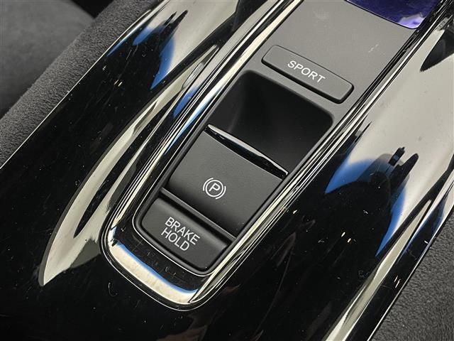 ヴェゼル ハイブリッド 純正ナビ アダプティブクルーズコントロール コンフォートビューPKG レーンキープアシスト 衝突軽減ブレーキ ハーフレザーシート ルーフレール シートヒーター バックカメラ ETC 禁煙車(22枚目)