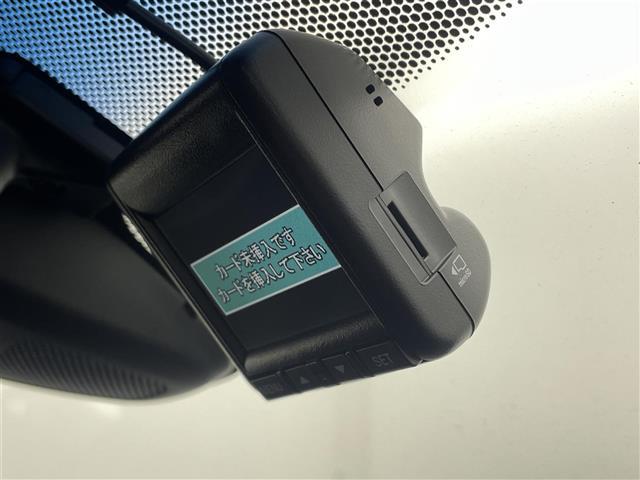 ヴェゼル ハイブリッド 純正ナビ アダプティブクルーズコントロール コンフォートビューPKG レーンキープアシスト 衝突軽減ブレーキ ハーフレザーシート ルーフレール シートヒーター バックカメラ ETC 禁煙車(24枚目)