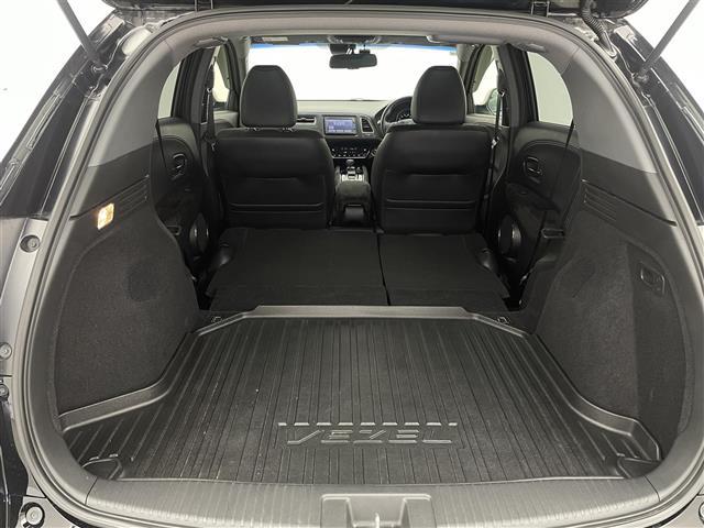 ヴェゼル ハイブリッド 純正ナビ アダプティブクルーズコントロール コンフォートビューPKG レーンキープアシスト 衝突軽減ブレーキ ハーフレザーシート ルーフレール シートヒーター バックカメラ ETC 禁煙車(31枚目)
