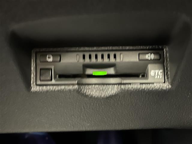 プリウス Ｓ　純正ＳＤナビ（ＡＭ／ＦＭ／ＢＴ／フルセグＴＶ／ＣＤ／ＤＶＤ）スマートキー　スペアキー　プッシュスタート　コーナーセンサー　純正フロアマット　バックカメラ　ドアバイザー　クルーズコントロール（28枚目）