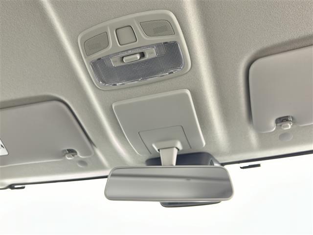 ジムニー XG 届け出済未使用車 ナビ 衝突軽減システム レーンアシスト ダウンヒルアシストコントロール アイドリングストップ 横滑り防止 ヘッドライトレベライザー リモコンキー 背面タイヤ サイドバイザー 禁煙車(14枚目)