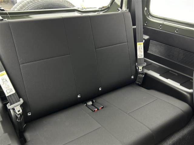 ジムニー XG 届け出済未使用車 ナビ 衝突軽減システム レーンアシスト ダウンヒルアシストコントロール アイドリングストップ 横滑り防止 ヘッドライトレベライザー リモコンキー 背面タイヤ サイドバイザー 禁煙車(22枚目)