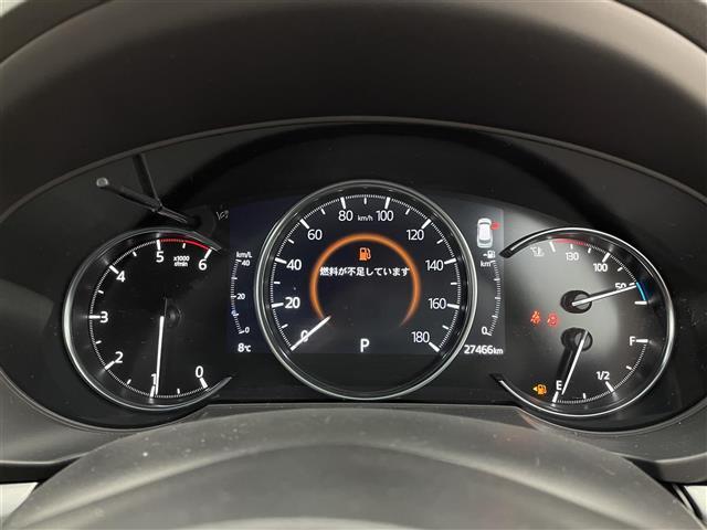 CX-8 XDプロアクティブ Sパッケージ 純正ナビ 全周囲カメラ 後席モニター BOSEサウンド 黒革シート パワーバックドア フルセグTV CD/DVDプレーヤー パワーシート シートヒーター BSM 17AW/スタッドレスタイヤ車載(9枚目)