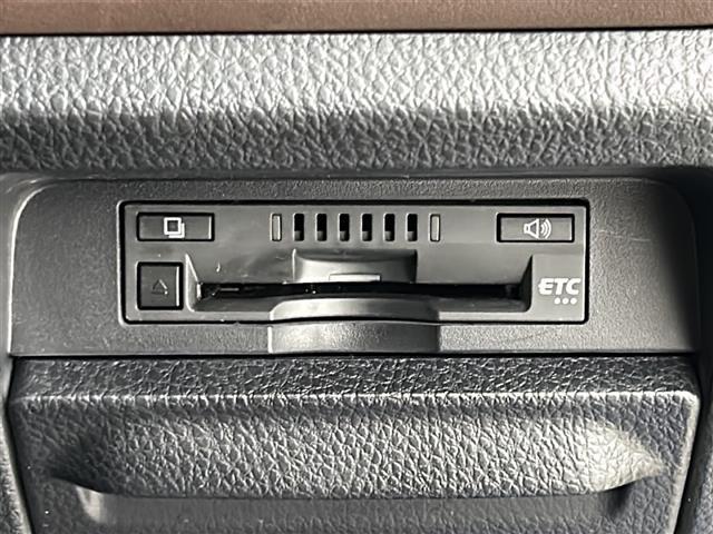 エスクァイア ハイブリッドＧｉ　ワンオーナー　純正１０インチＳＤナビ「ＮＳＺＮ－Ｚ６６Ｔ」バックカメラ　純正１２．１型後席ディスプレイ「Ｖ１２Ｔ－Ｒ６６Ｃ」ビルトインＥＴＣ　ドライブレコーダー　保証書　取扱説明書（12枚目）