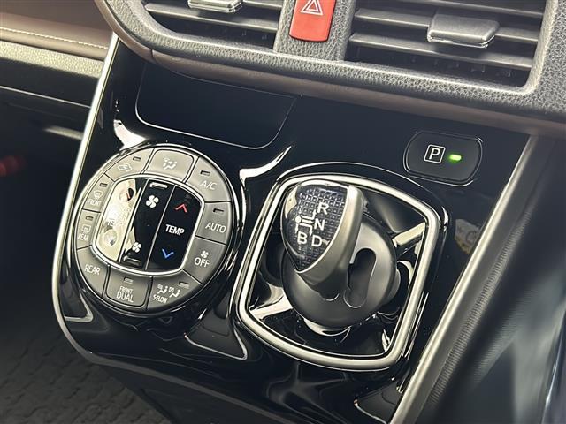 エスクァイア ハイブリッドＧｉ　ワンオーナー　純正１０インチＳＤナビ「ＮＳＺＮ－Ｚ６６Ｔ」バックカメラ　純正１２．１型後席ディスプレイ「Ｖ１２Ｔ－Ｒ６６Ｃ」ビルトインＥＴＣ　ドライブレコーダー　保証書　取扱説明書（18枚目）