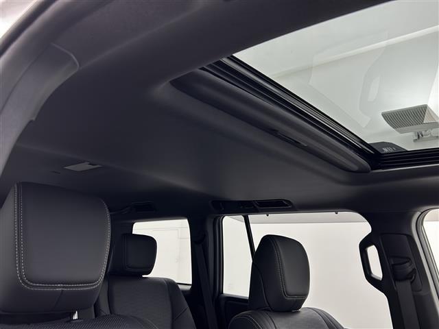 ランドクルーザー２５０ ＶＸ　丸目ヘッドライト（標準車内積込）純正１２．３インチディスプレイオーディオ（フルセグ／ＢＴ／ＨＤＭＩ／Ｍｉｒａｃａｓｔ）全方位カメラ　デジタルインナーミラー　ＥＴＣ２．０　サンルーフ（26枚目）