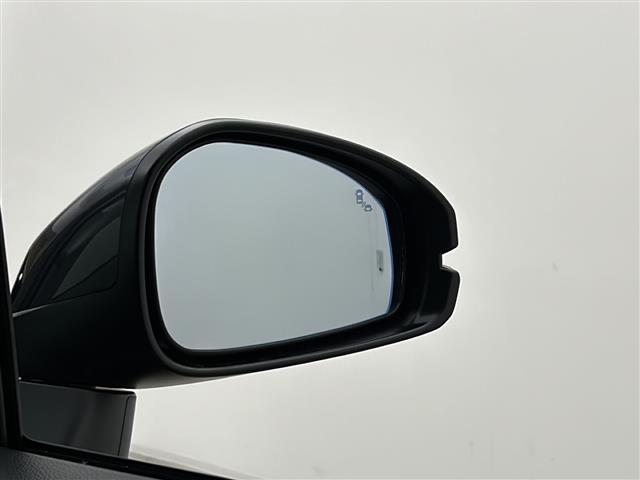 フリード ｅ：ＨＥＶエアー　ＥＸ　純正９インチナビ：ＬＸＭ－２４２ＺＦＮＩ（Ｂｌｕｅｔｏｏｔｈ／Ａｐｐｌｅ　ＣａｒＰｌａｙ／ＴＶ／Ａｎｄｒｏｉｄ　Ａｕｔｏ）　全方位カメラ　前席シートヒーター　両側パワースライドドア　レーダクルコン（18枚目）