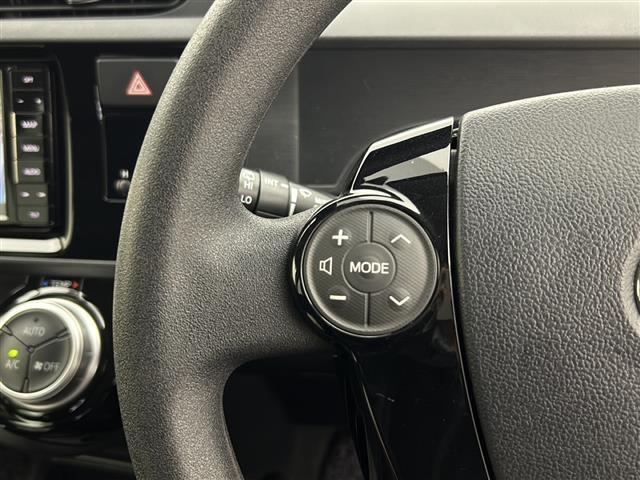 アクア Ｓスタイルブラック　ストラーダナビ　バックカメラ　フルセグテレビ　ＣＤ　ＤＶＤ　ＥＴＣ　Ｂｌｕｅｔｏｏｔｈ　シートヒーター　純正フロアマット　モデリスタアルミホイール　純正オプションフルエアロ　衝突軽減ブレーキ（7枚目）