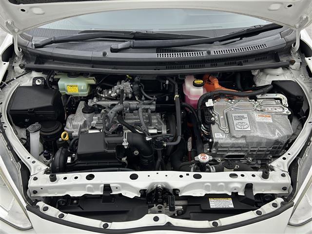 アクア Ｓスタイルブラック　ストラーダナビ　バックカメラ　フルセグテレビ　ＣＤ　ＤＶＤ　ＥＴＣ　Ｂｌｕｅｔｏｏｔｈ　シートヒーター　純正フロアマット　モデリスタアルミホイール　純正オプションフルエアロ　衝突軽減ブレーキ（42枚目）