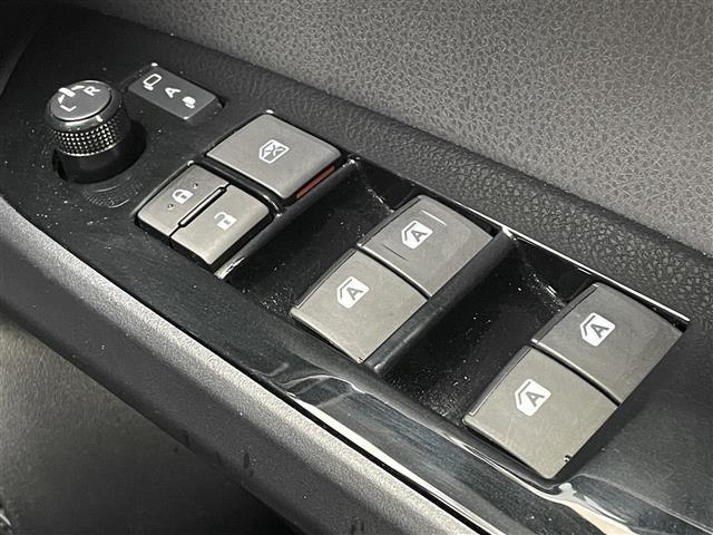 プリウス Ｓツーリングセレクション　トヨタセーフティセンス　純正ナビ（ＮＳＺＴ－Ｗ６６Ｔ）　バックカメラ　黒革シート　シートヒーター　ＬＥＤオートライト　フォグランプ　レーダークルーズコントロール　フルセグＴＶ　ＨＤＭＩ　ブルートゥース（25枚目）