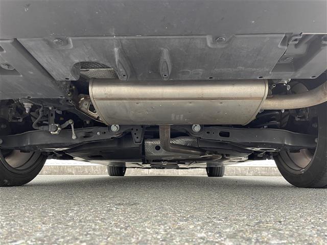 プリウス Ｓツーリングセレクション　トヨタセーフティセンス　純正ナビ（ＮＳＺＴ－Ｗ６６Ｔ）　バックカメラ　黒革シート　シートヒーター　ＬＥＤオートライト　フォグランプ　レーダークルーズコントロール　フルセグＴＶ　ＨＤＭＩ　ブルートゥース（40枚目）