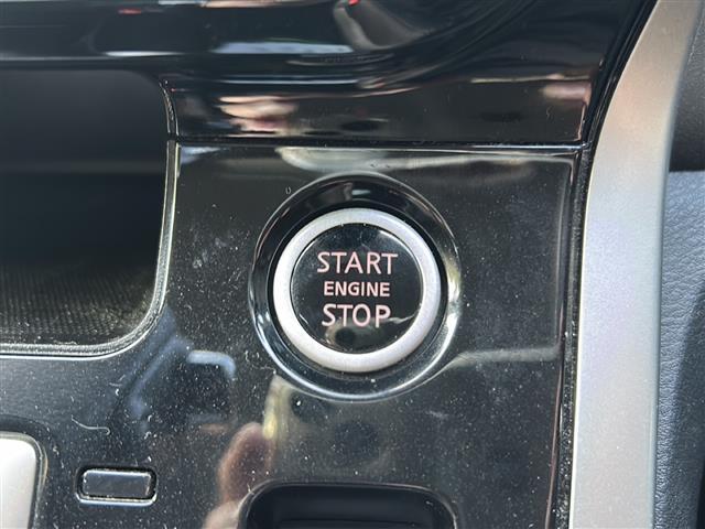 セレナ ハイウェイスター　Ｖセレクション　ワンオーナー・純ナビ・フルセグＴＶ・ＢＴ　Ａｕｄｉｏ・ＣＤ・ＤＶＤ・フリップダウンモニター・レーダークルーズコントロール・バックカメラ・アラウンドビューモニター・両側パワースライドドア・プロパイロット（11枚目）